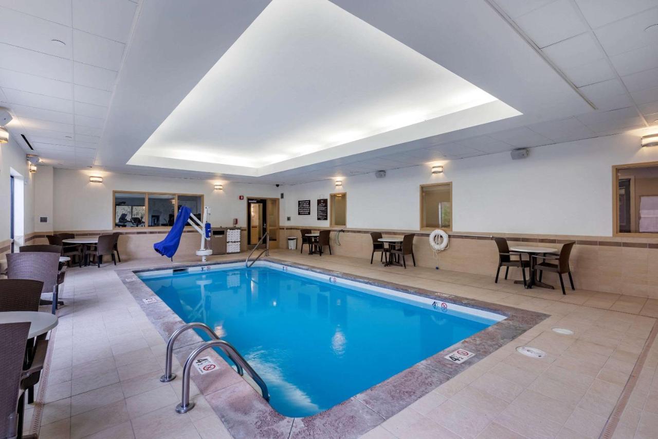 Sleep Inn & Suites Майлс-Сити Экстерьер фото